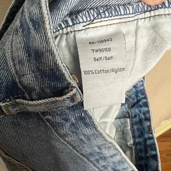 Twelve by OnTwelfth Women's Distressed Blue Jeans Size 29 High Rise - Picture 11 of 12